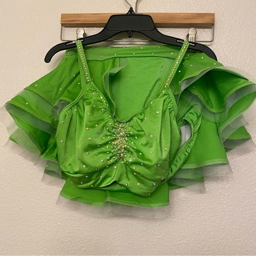 Kelle dance costume